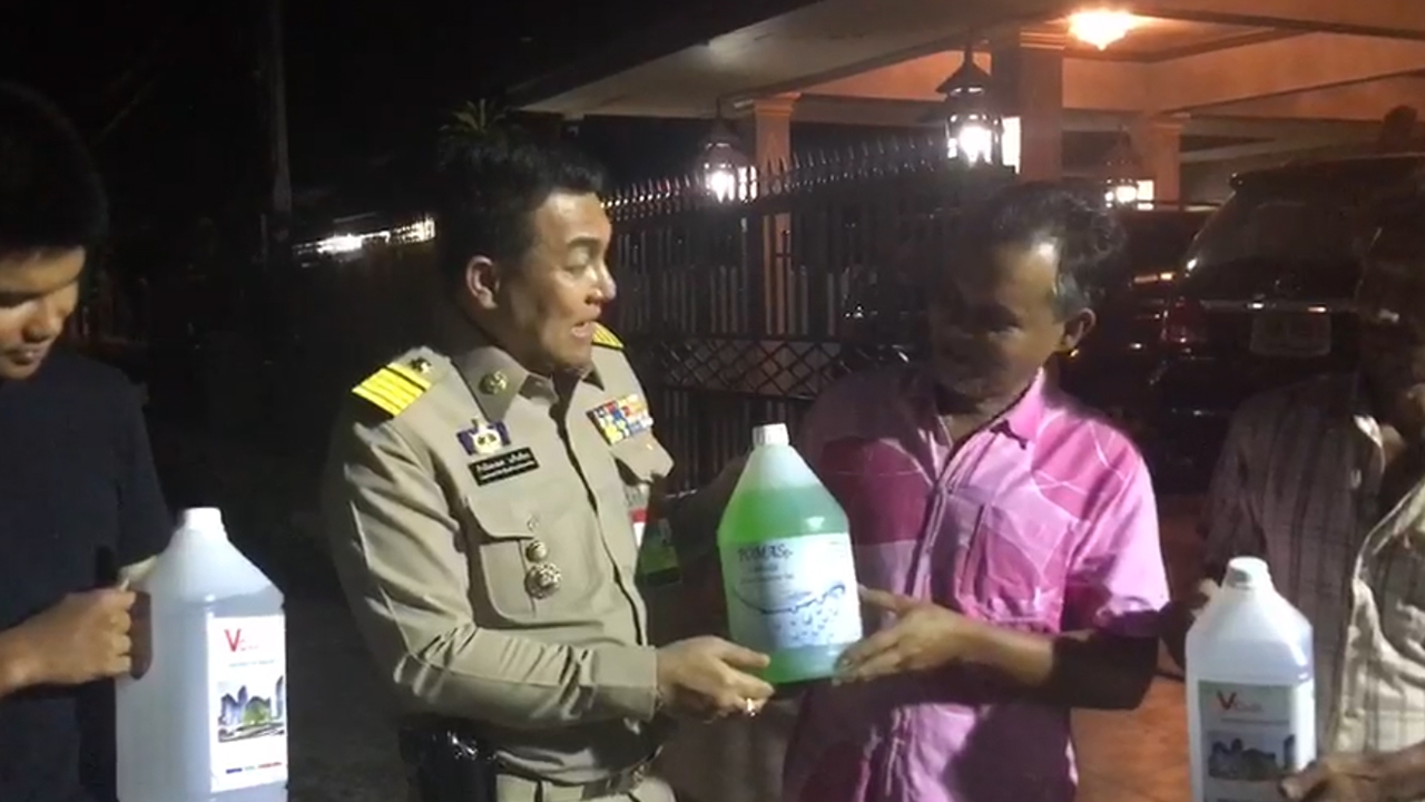 "แรมโบ้อีสาน" ชื่นชม "กำนันยงยศ" ช่วยเฝ้าระวังลูกบ้านกลับจากต่างประเทศ