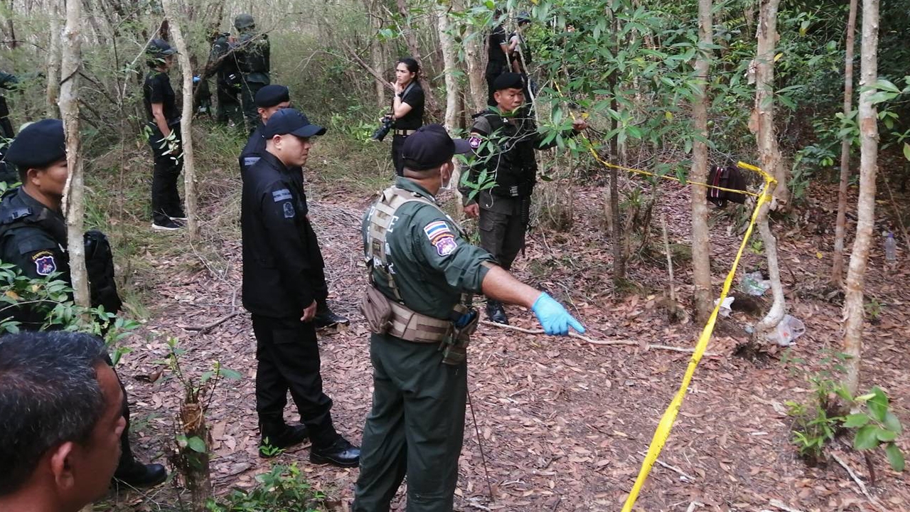 ทหารพรานปัตตานี ทลายฐานโจรใต้ในป่าทึบ ยึดอาวุธและเสบียงได้จำนานมาก 