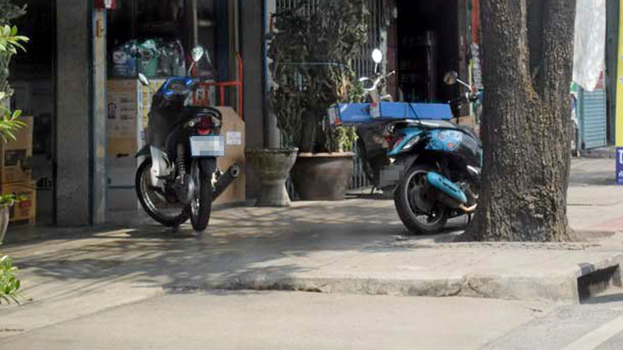 ปรับ 29 ล้านจ่ายนำจับไปเกือบ 5 แสน กทม.เดินหน้าจับ จยย.ขี่ทางเท้า