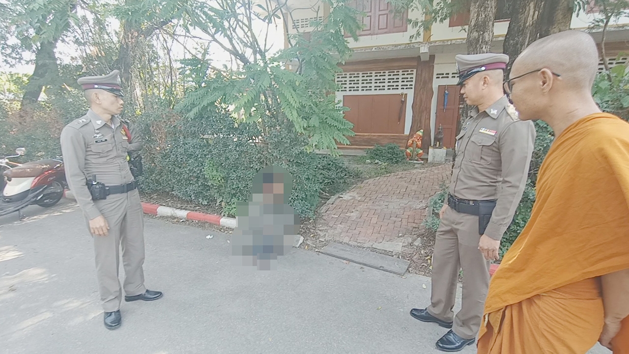 หลวงพี่วิ่งไล่จับหนุ่มตกงานขโมยขนม สุดท้ายขอ ตร.อุดรฯปล่อยสงสารคงหิวจัด