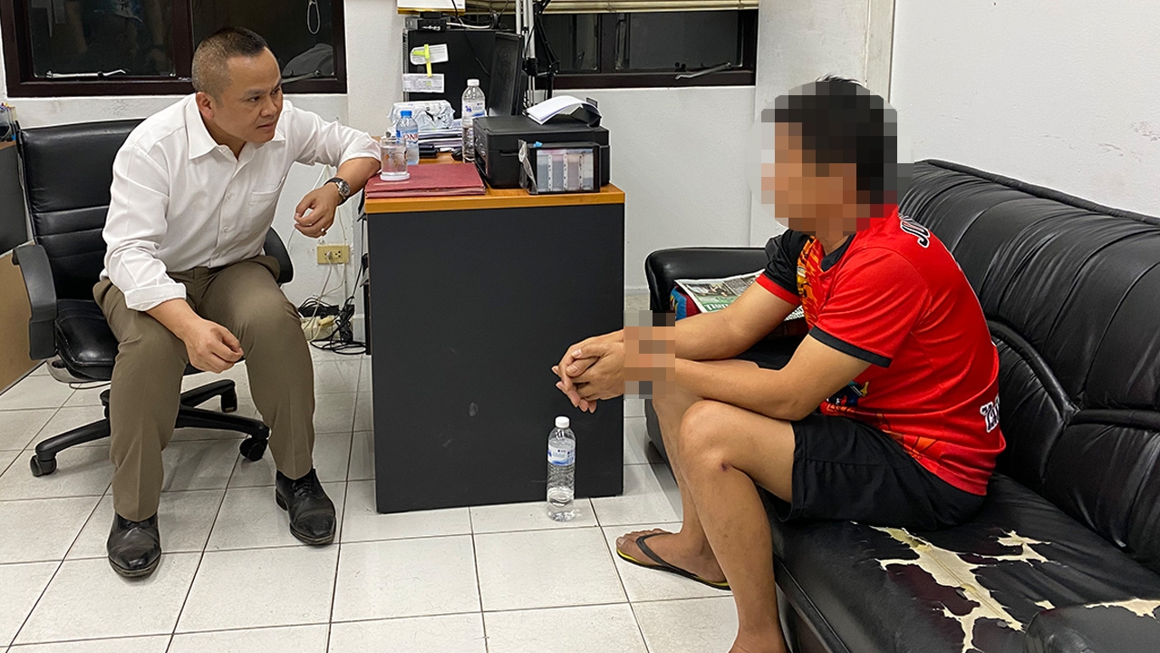 หนุ่มเลือดร้อน เมาฉุนโดนด่า คว้า 9 มม.รัวดับ ผช.ผญบ.เซ่นปมหมากัดกัน