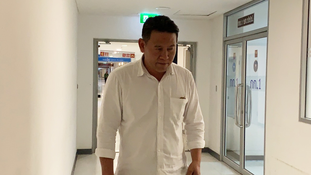 มติ กต.ตร.หนองปรือ สั่งปลด “บอย ศรสุวีร์” เซ่นคลิปอวดหน้ากากอนามัย