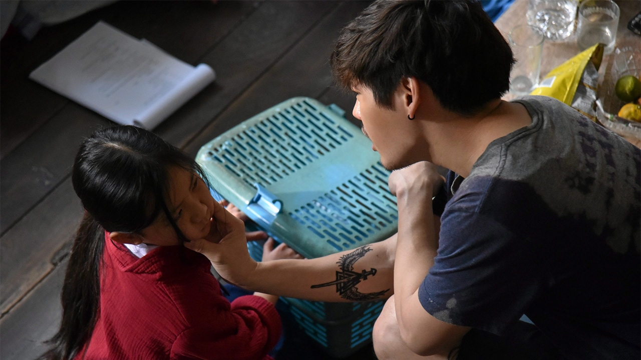 "ภัทร" สวมบทโหด โดนด่าเลวขู่ระวังรุมตื้บ