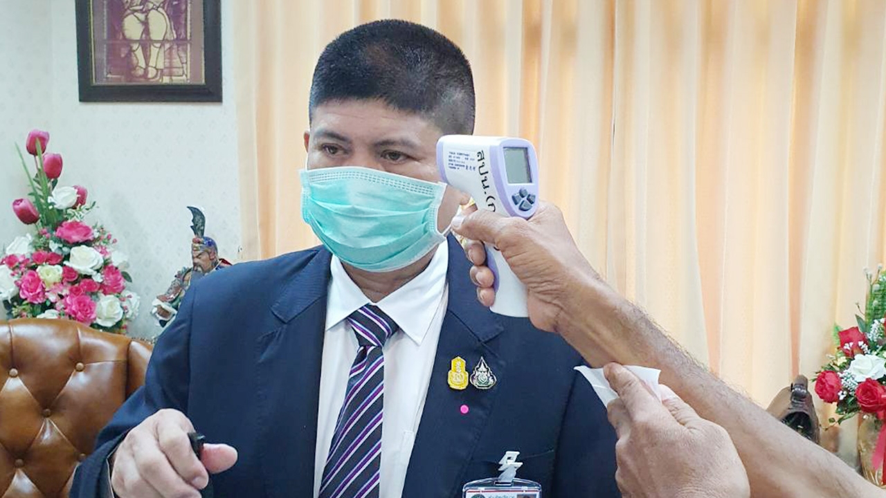 แรมโบ้ อีสาน ขอฝ่ายค้าน หยุดวาทกรรม ชวนฟังเพลง "รวมใจไทยข้ามโควิด-19"