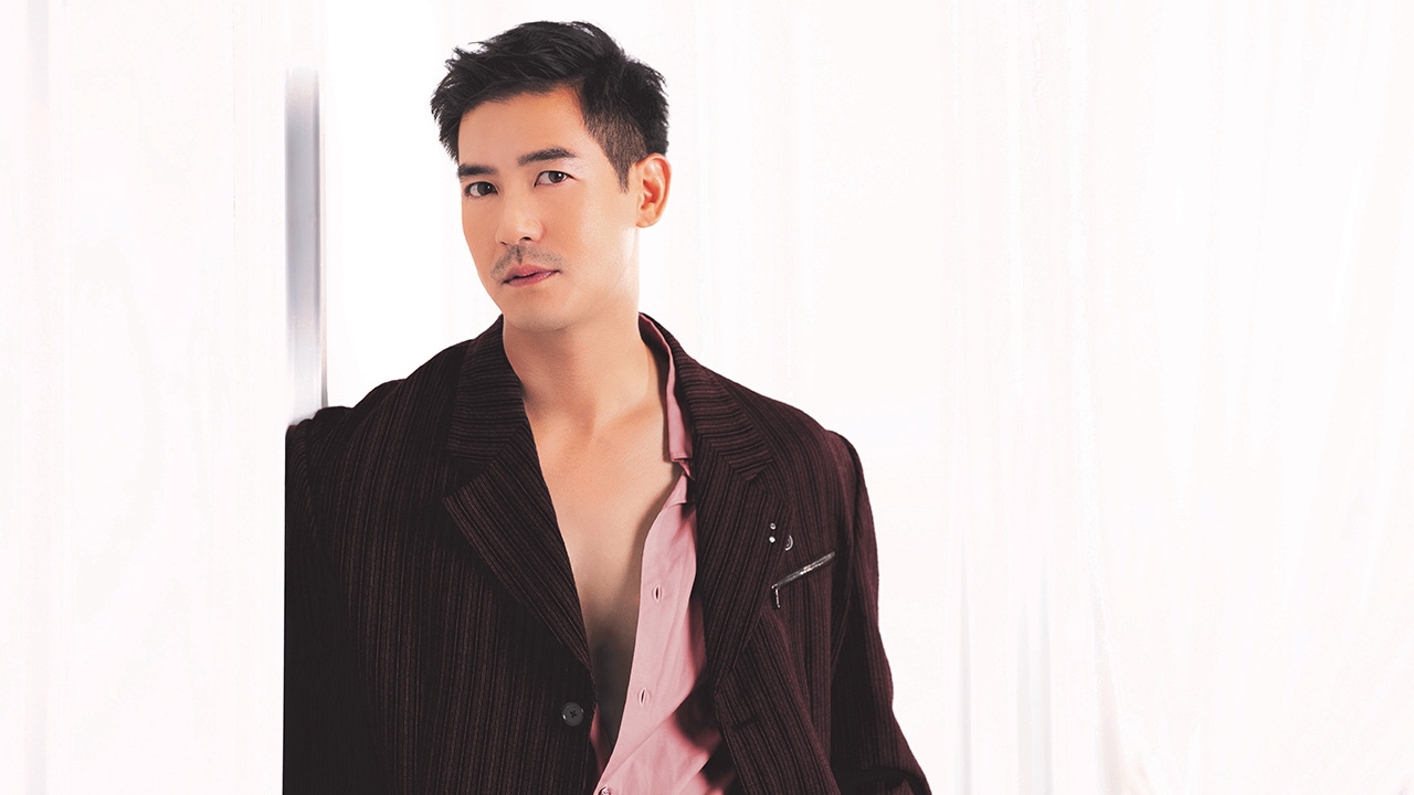 "เวียร์ ศุกลวัฒน์" นำทีมพระเอกนางเอกช่อง 7 อวยพรปีเสือทอง