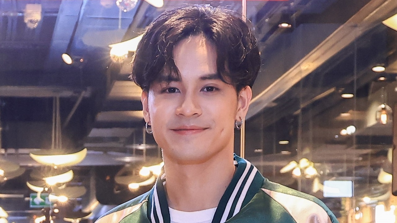 ส่องความหล่อ เก้า จิรายุ มุมไหนก็น่าหลง ทำสาวๆ หัวใจละลาย