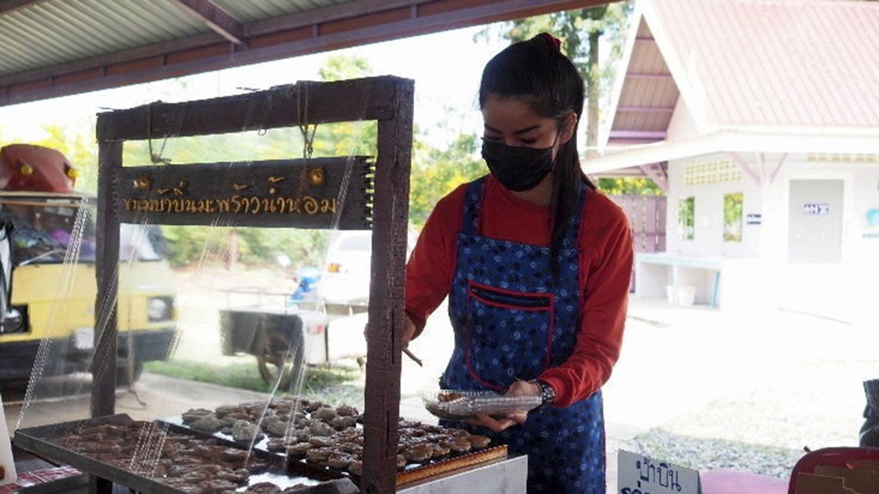 ตลาดน้ำวัดบางกระเจ็ด อร่อยหลักสิบวิวหลักล้าน