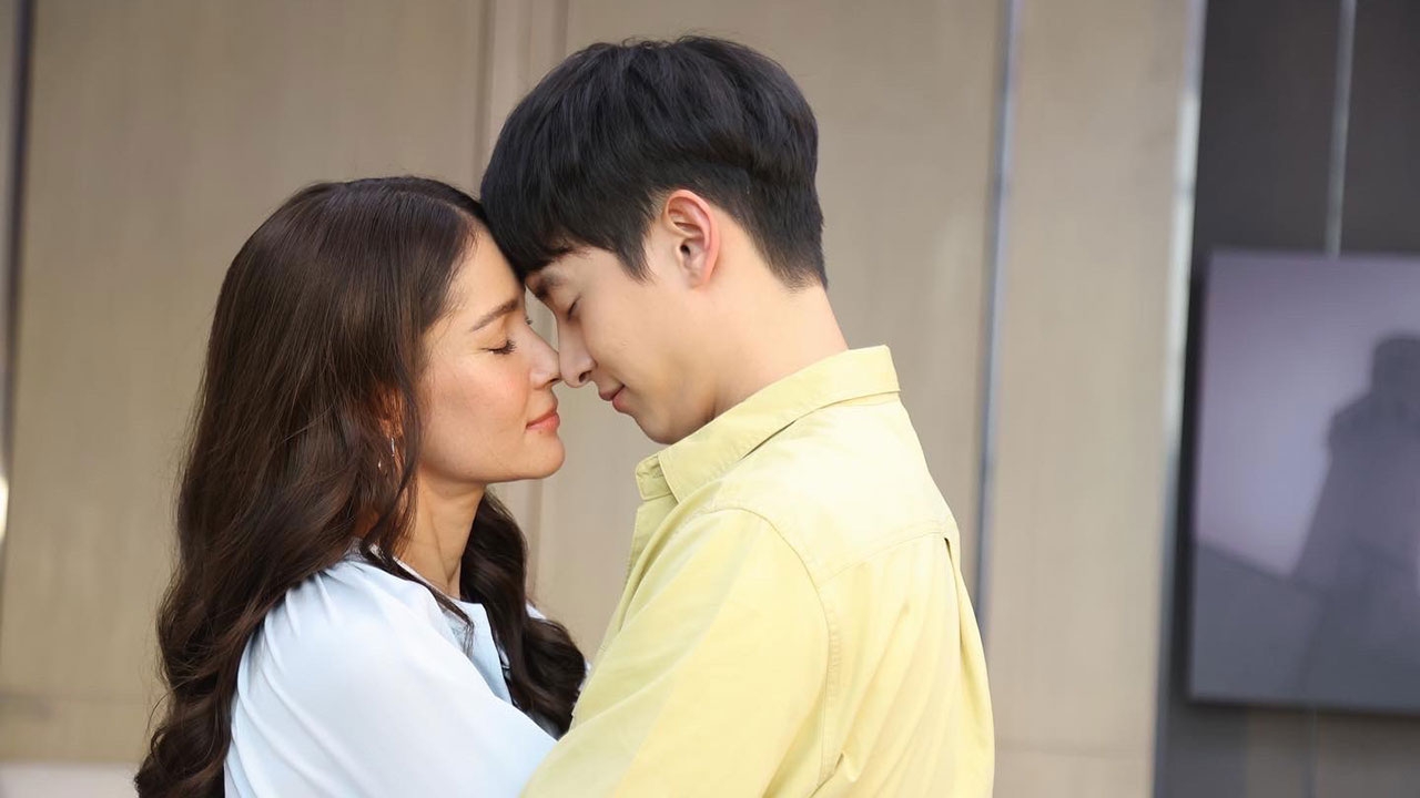 รักต่างวัยฉบับ "แอน-เจมส์" ครองใจคนดู “กะรัตรัก” แรงส่งท้ายปีสุดปัง