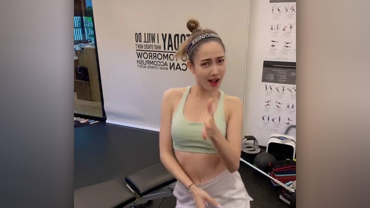 แต้ว ณฐพร เจอดราม่าส่งท้ายปี เต้นโด่ดิดงแต่โดนวิจารณ์หนัก (คลิป)