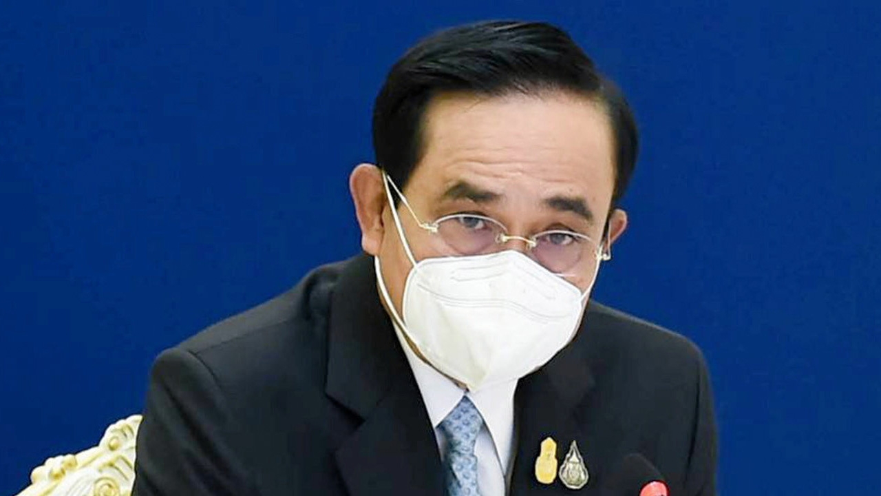 เล็งหลัง 24 ส.ค. ตีความ “บิ๊กตู่” 8 ปี เพื่อไทยชี้เอาแน่ ยื่นศาลรัฐธรรมนูญ บี้คุณสมบัติ (คลิป)