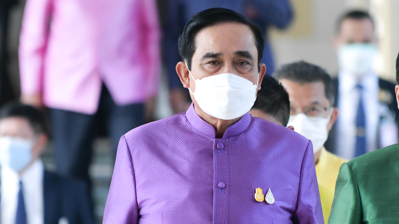 นายกฯ ชมความร่วมมือทุกภาคส่วนเคร่งมาตรการ จัดงานปีใหม่เป็นไปด้วยดี