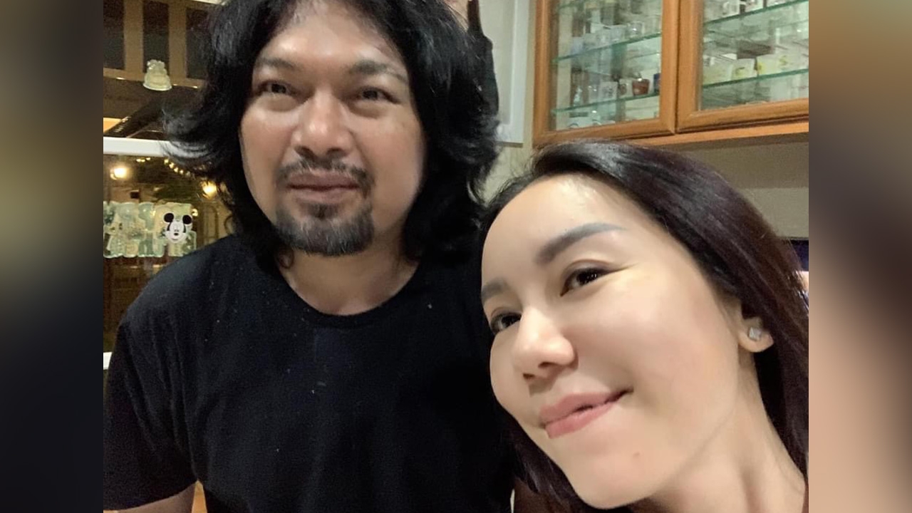 น้องสาวเผยภาพ เสก-กานต์ ฉลองปีใหม่แบบเหงาและเรียบง่ายกับครอบครัว