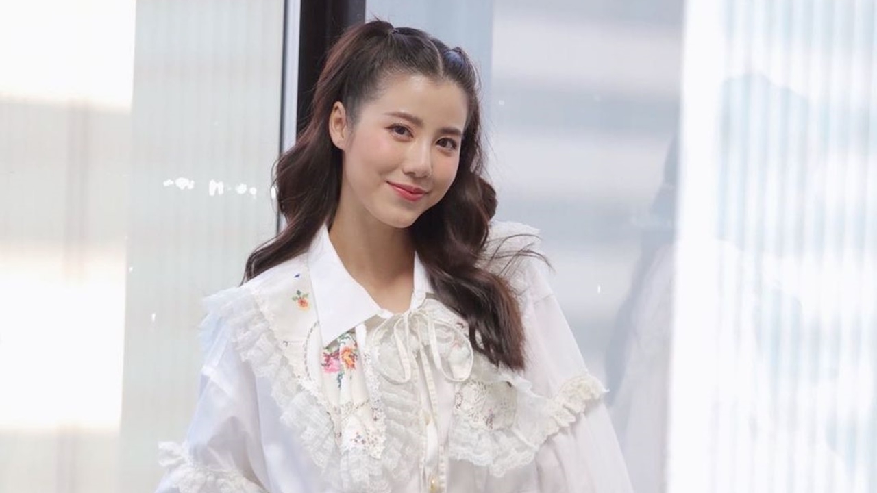 เอสเธอร์ ยกเลิกสัญญาพรีเซนเตอร์ คนแห่ร้องเรียนถูกปิดบัญชีใช้งานแอปพลิเคชัน