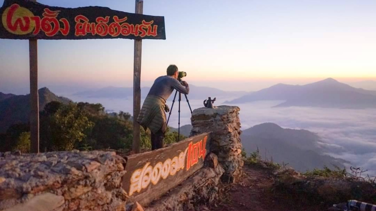 เชียงรายหนาวฮวบ ยอดดอยต่ำ 5 องศาฯ ทำที่พัก ร้านค้า รับ นทท.คึกคัก 
