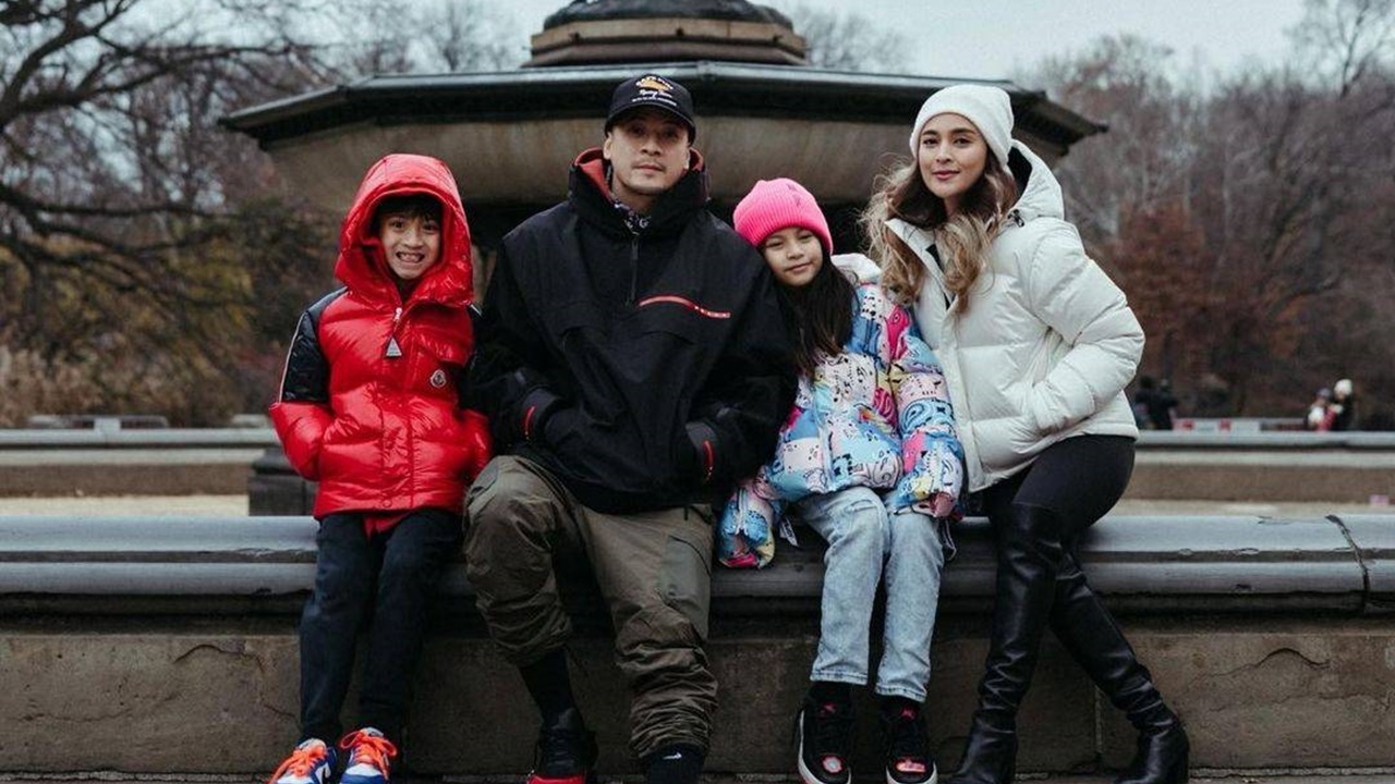 นานา-เวย์ พาลูกๆ หนีหนาวกลับไทย น้องบรู๊คลิน ดีใจไม่ต้องใส่ชุดนี้ (คลิป)