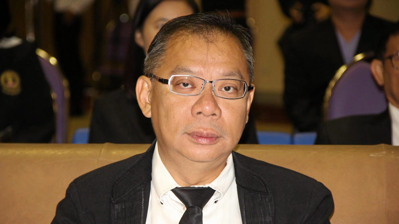 ไม่ชัวร์ก็ไม่เป่านกหวีด