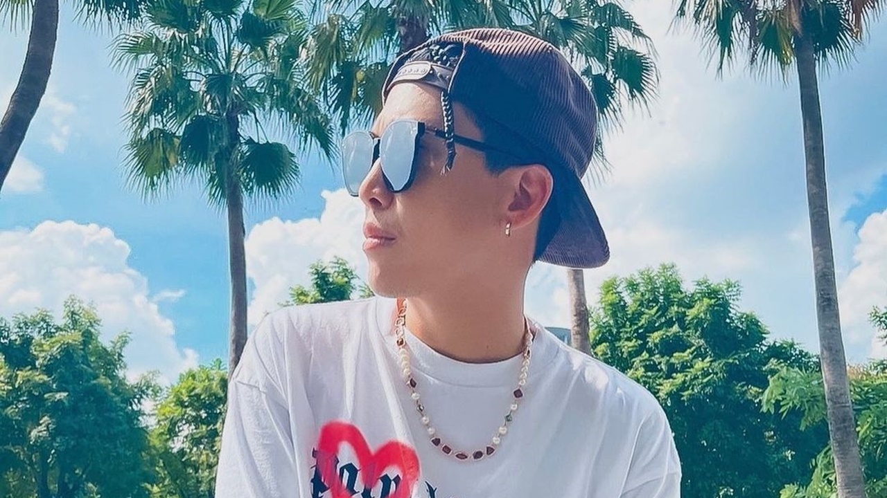 ป๊อก เผยผมทรงใหม่ที่หมอให้มา ลั่นรู้ซึ้งแล้วชีวิตมันไม่มีอะไรแน่นอน 