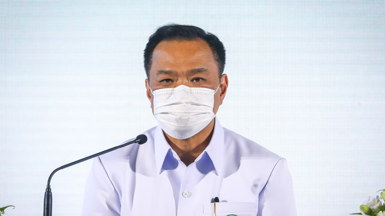 “รองนายกฯอนุทิน” ชี้ ปีหน้าลุยเข็มบูสเตอร์ ชม แผนฉีดวัคซีน ทำผู้ป่วยโควิดลด
