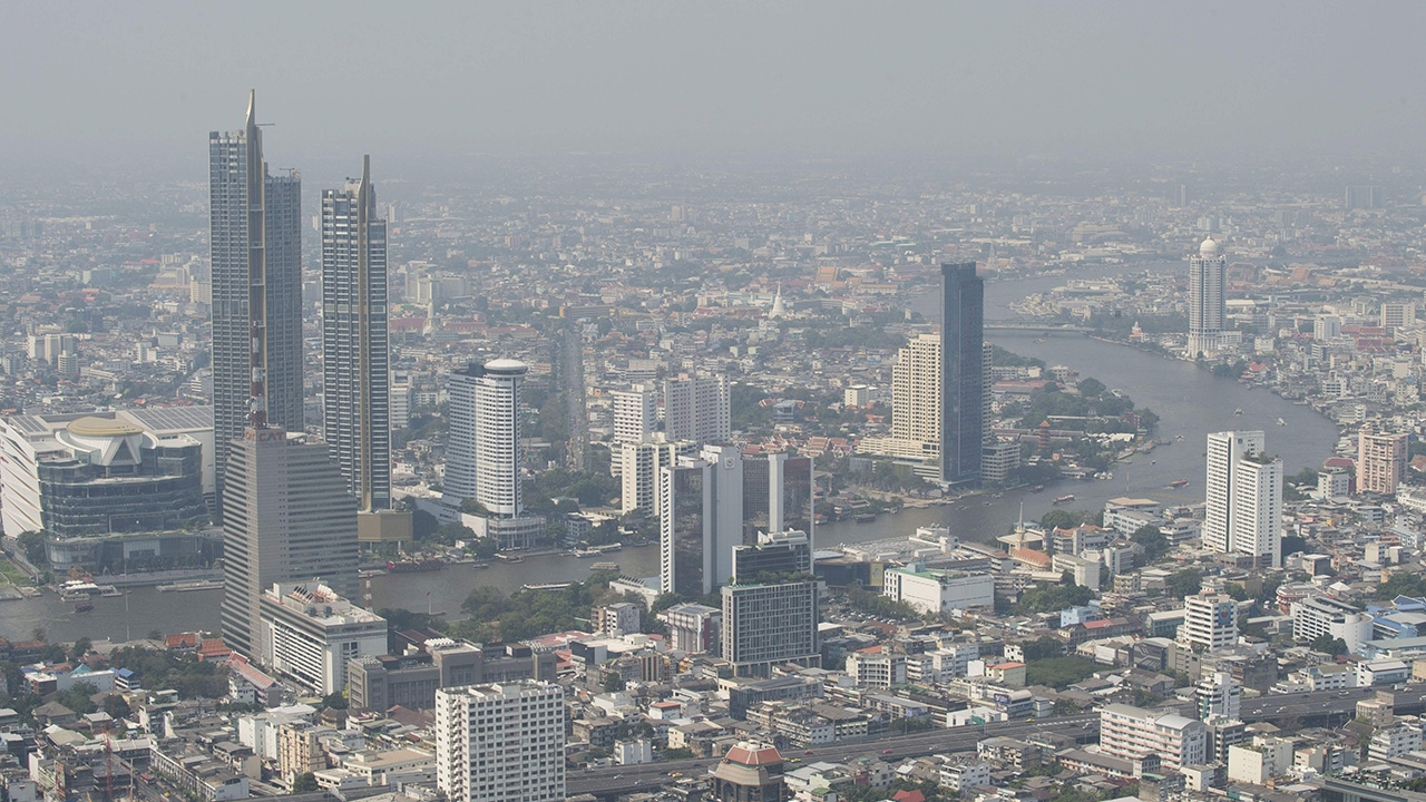 ค่าเกิน “16 แห่ง” ฝุ่นพิษพุ่ง กทม.ส่อวิกฤติ สธ.ห่วงปีนี้หนัก เน้นทํางาน WFH