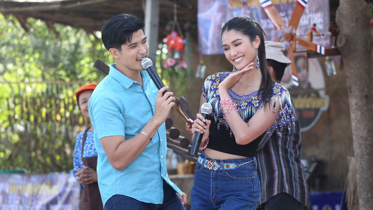 พระนางคู่จิ้น "ตูมตาม-แนท" นำทีมเสิร์ฟความสุข สนุกครื้นเครงใน "โนราสะออน"