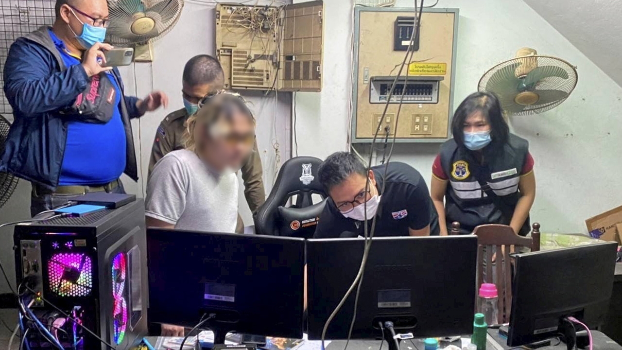 รวบตัดต่อคลิปโป๊ หน้าคล้ายลูกสาวเจ้าของโรงพยาบาลชื่อดัง