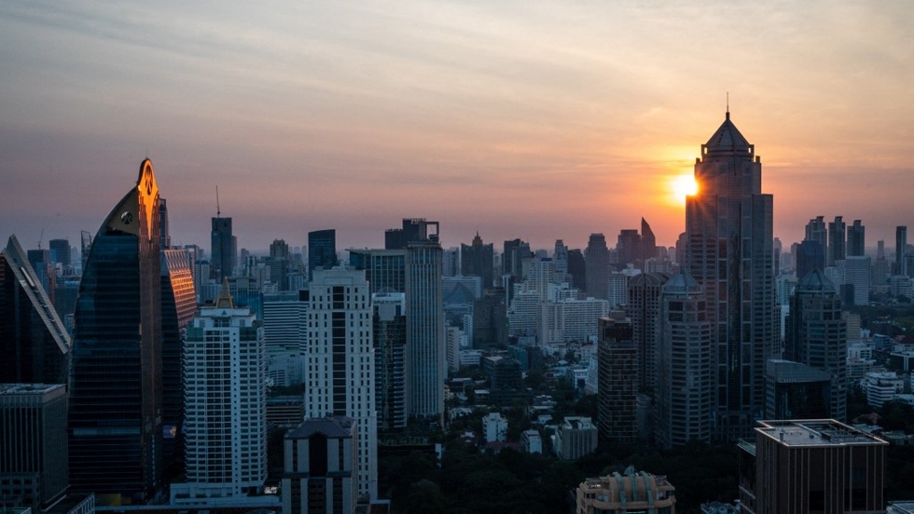 สภาพอากาศวันนี้ ไทยตอนบนอุณหภูมิลด-ลมแรง ใต้จ่อรับฝนเพิ่ม