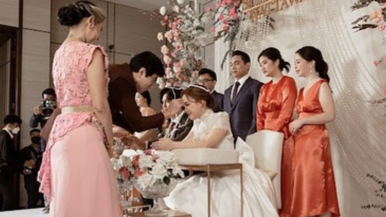 ดี้ ปัทมา แฮปปี้ หมอพลอย ลูกสาวแต่งงาน แซม ยุรนันท์ มาสวมมงคล