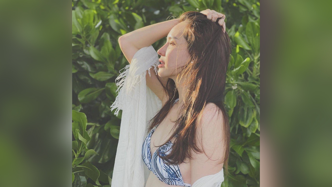 นุ้ย สุจิรา เซ็กซี่ในชุดบิกินี แต่ลงรูปเห็นแค่ท่อนบน บอกสามีอนุญาตแค่นี้