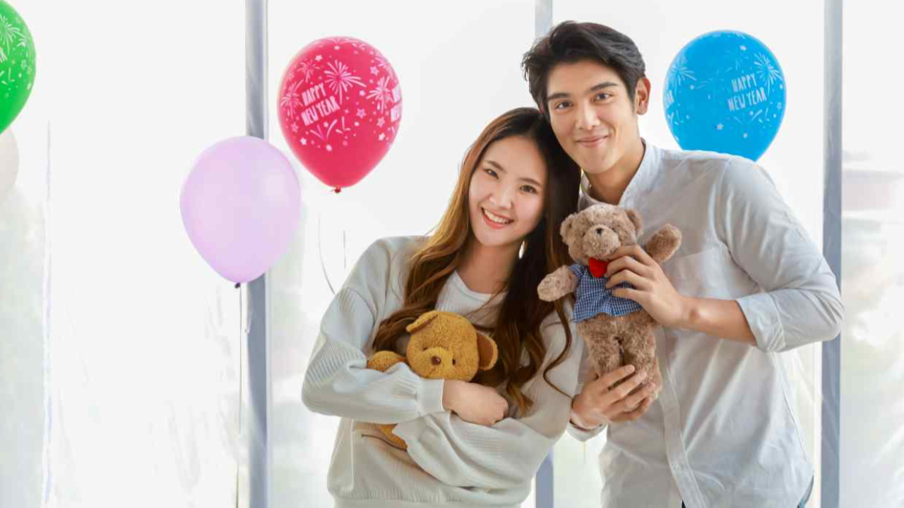 ฝันถึงคนที่แอบชอบบ่อยๆ มาคุยด้วย มีความหมายว่าอย่างไร