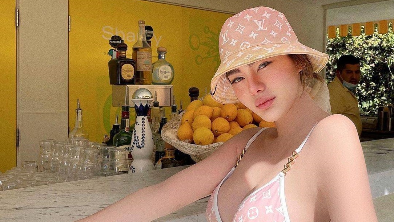 ดิว อริสรา แซ่บเซ็กซี่อีกแล้ว ใส่บิกินีสีหวาน เห็นผิวขาวออร่ามาก