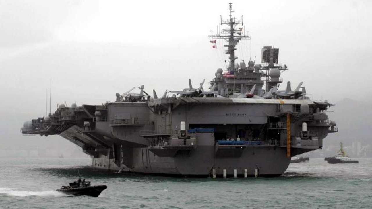 กองทัพเรือสหรัฐฯ ขายเรือบรรทุกเครื่องบินลำเก่า 2 ลำ ราคาไม่ถึงบาท 