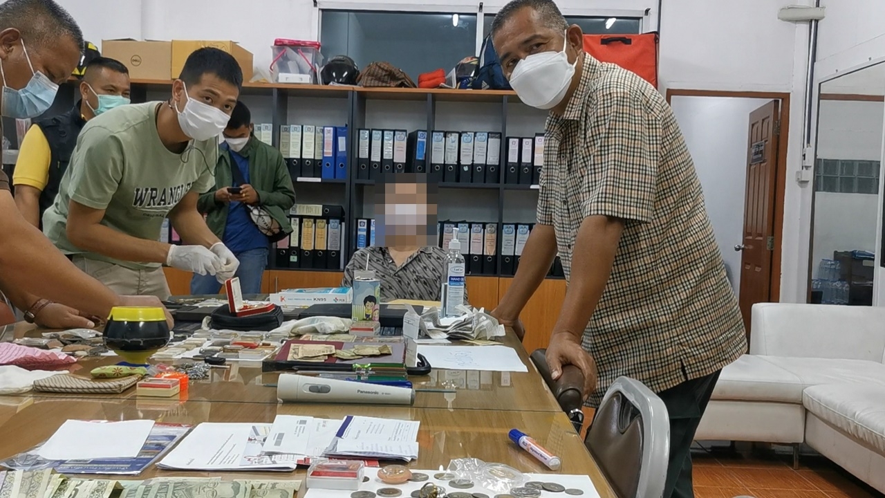 จับหนุ่มใหญ่ งัดบ้าน 6 หลังที่บางบัวทอง เจอของกลางเต็มรถ แต่ยังปฏิเสธ