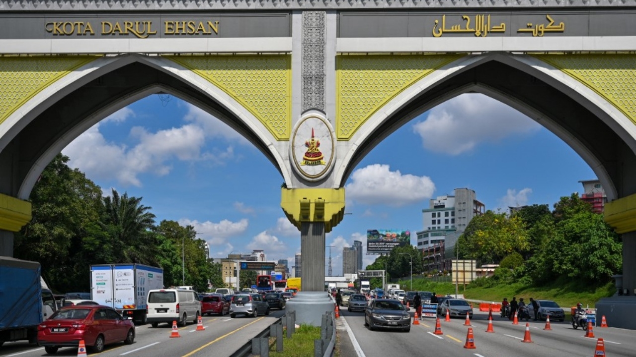 มาเลเซียไฟเขียวปชช.เดินทางเสรี แต่ยังไม่เปิดประเทศแม้ยอดฉีดวัคซีนทะลุเป้า