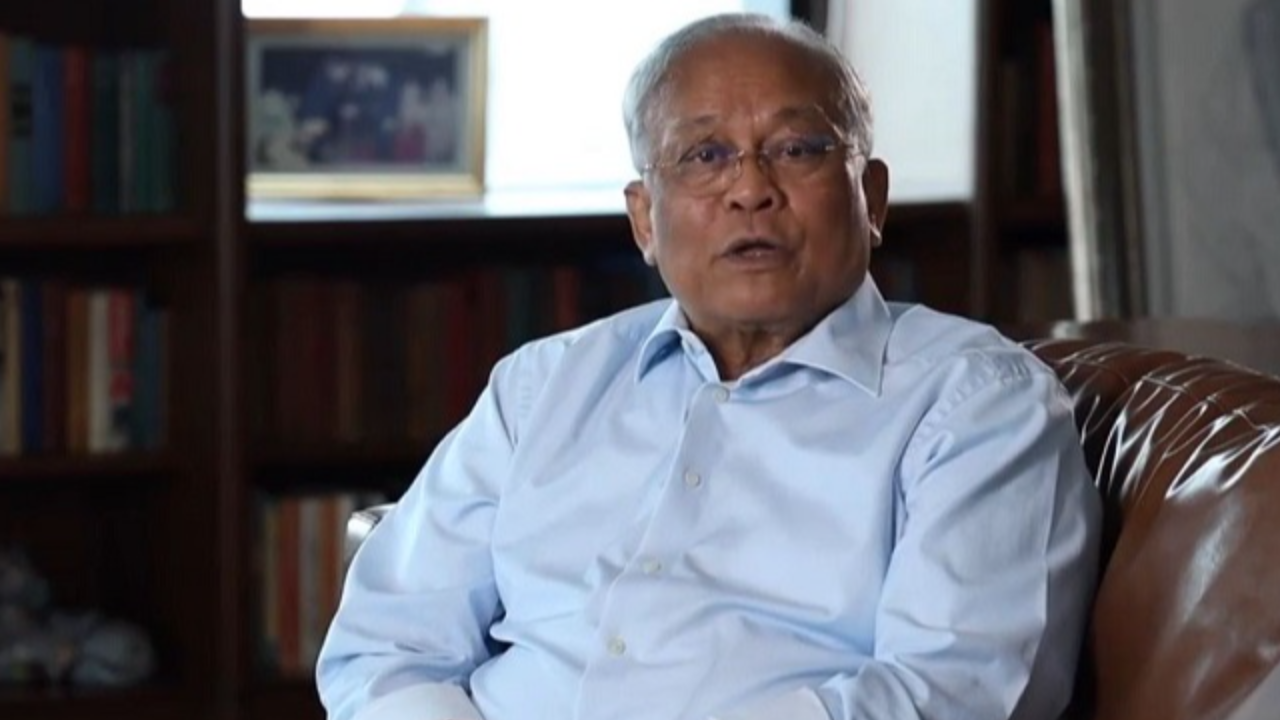 "สุเทพ" โผล่ หวนไลฟ์สดเฟซบุ๊ก “คุยกะลุง” ทุกวันพฤหัสฯ 