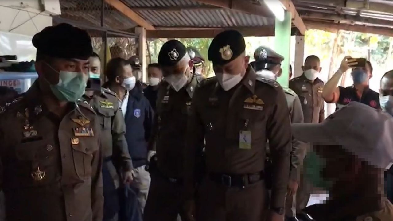 "บิ๊กโจ๊ก" นำทีมตำรวจบุกรวบเจ้าอาวาสวัดดังร้อยเอ็ด ทำอนาจารเด็กหญิง