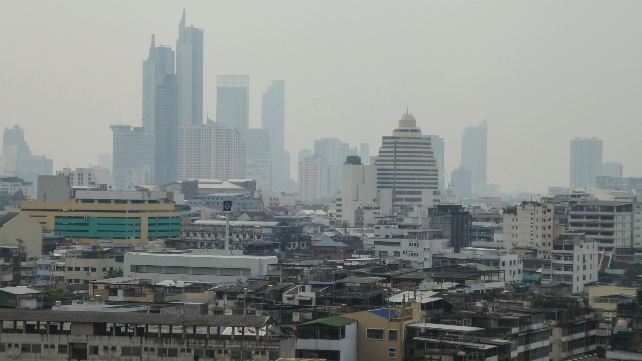 เช้านี้อ่วม ค่าฝุ่น PM 2.5 พุ่งเกินมาตรฐาน 40 พื้นที่ เริ่มมีผลกระทบสุขภาพ