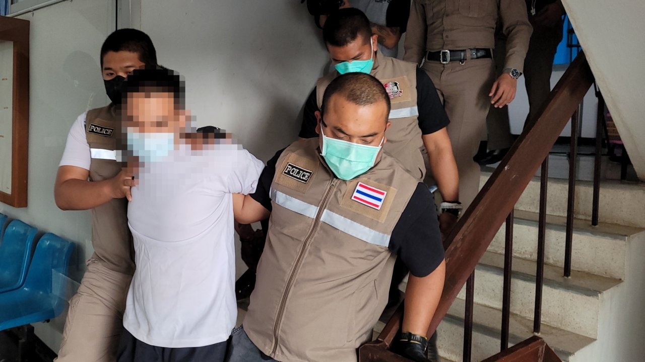 ตร.วัดโบสถ์ยังไม่ทำแผน พลทหารแทงพ่อเลี้ยงเมียดับ รับสารภาพผิดพบฉี่ม่วง