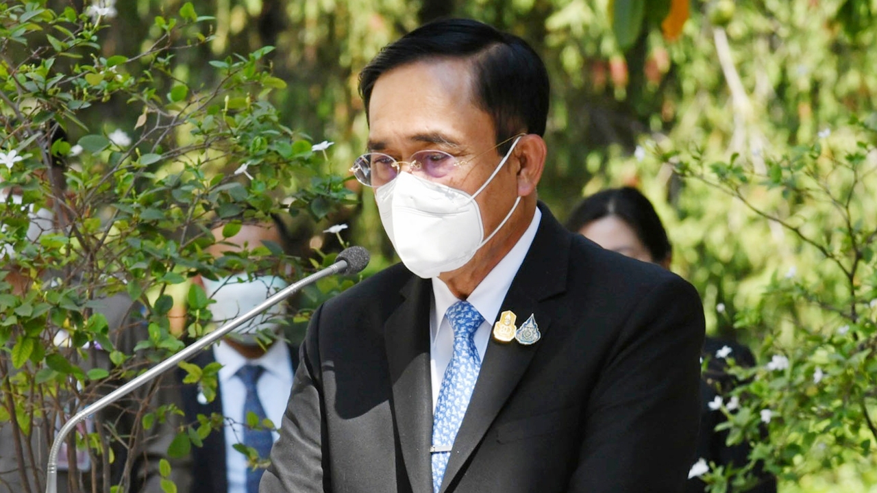 ไม่ปรับ ครม.-ยุบสภา “บิ๊กตู่” ลากเกมขย่มธรรมนัส ยันไม่เกี่ยวขับ "21 ส.ส. พปชร."