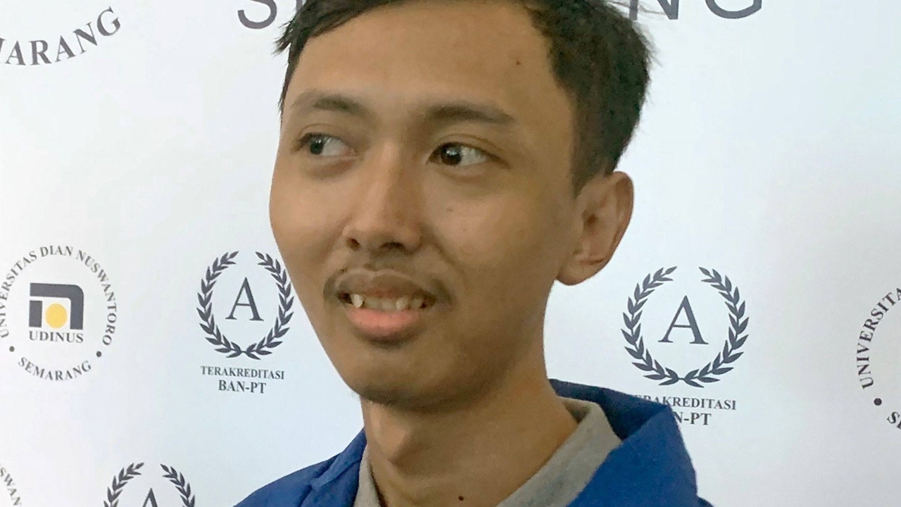 หนุ่มอินโดฯ งง ขายภาพเซลฟี่หน้าตัวเองแบบ NFT ได้ 1 ล้านดอลลาร์