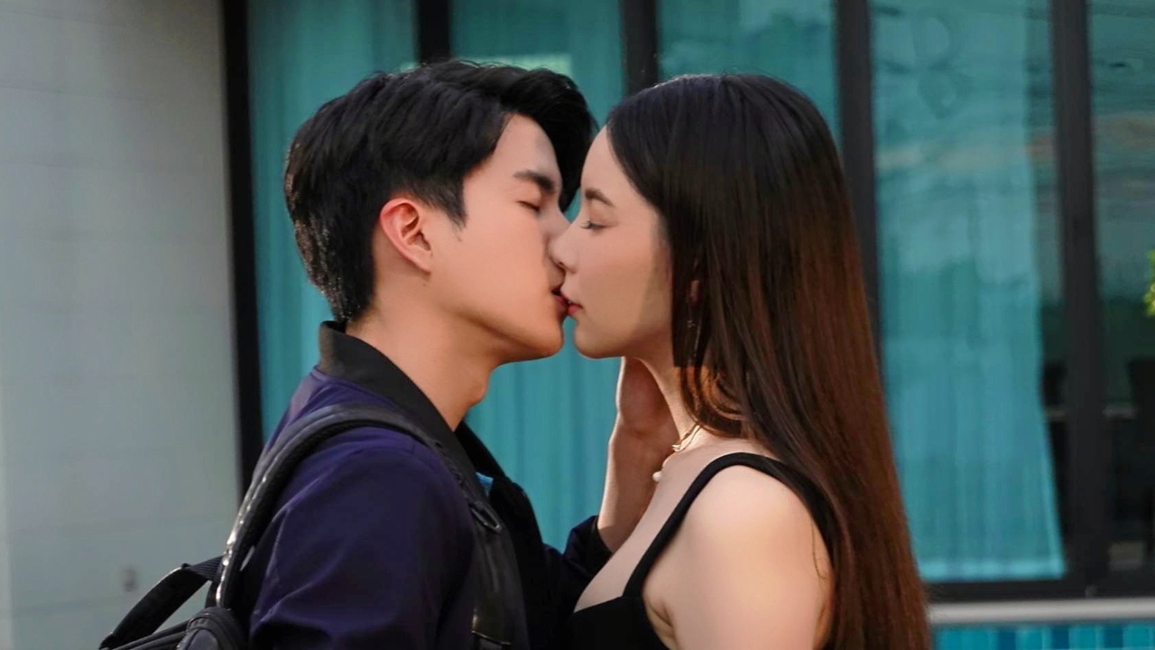 “นน-มุก” จูบลาทั้งน้ำตา ลุ้นตอนจบในซีรีส์ “เล่ห์แค้น”