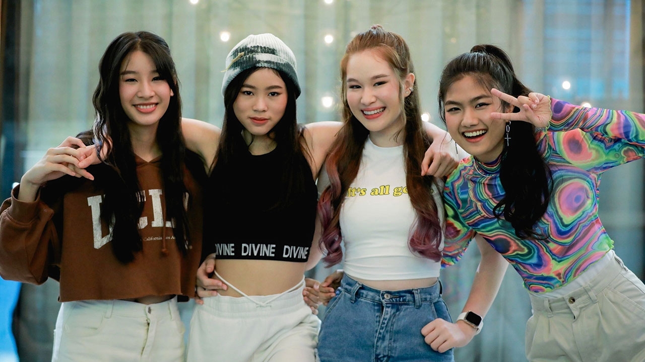 เกิร์ลกรุ๊ป “เซเลสท์” ชิมลางเพลง “หายใจเป็นเธอ” ตื่นเต้นร่วมงาน “หนึ่ง ณรงค์วิทย์”