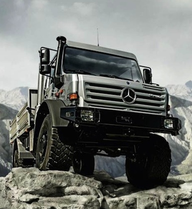 Benz มอบ Unimog U 4000 เพื่อใช้บรรเทาสาธารณภัยแก่สภากาชาดไทย 