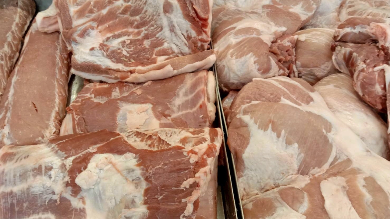 หมูหน้าฟาร์มเหลือกิโล 104 บาท ช่วยลดค่าใช้จ่ายตรุษจีน ผลจากปศุสัตว์ตรวจเข้ม