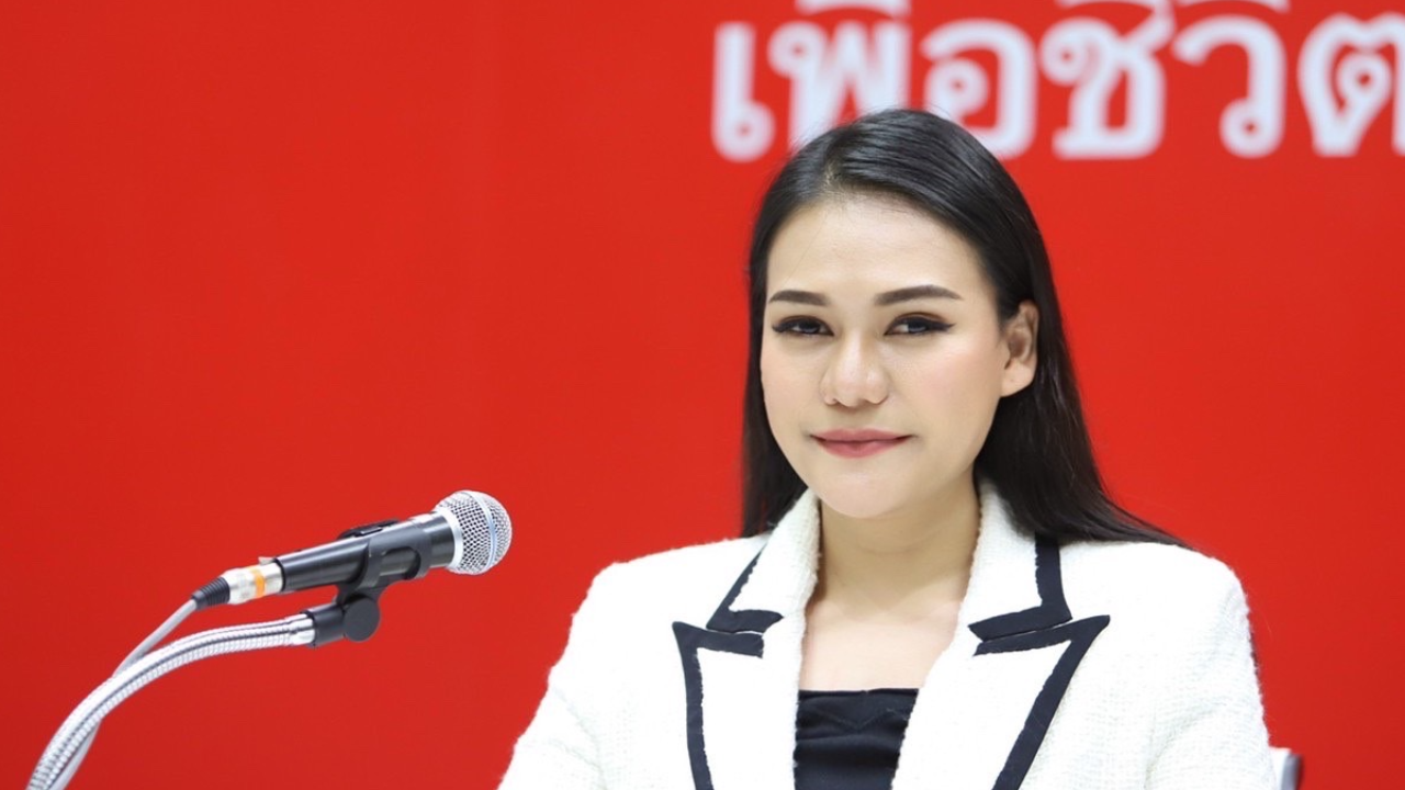 เพื่อไทย อัด นายกฯ เปิดเพลง "อย่ายอมแพ้" แค่หวังกอดอำนาจ 