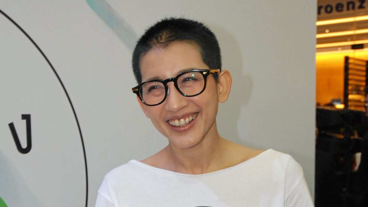 โพสต์ถึงนายกฯ ถอยดีกว่า “อ้อม สุนิสา” ขอร้องวนๆ เหตุบิ๊กตู่ครวญอย่ายอมแพ้