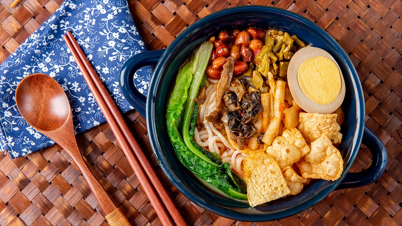 ก๋วยเตี๋ยวหลัวซือ