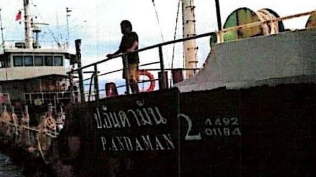 “วราวุธ” สั่ง “กรมทะเล” เฝ้าระวังเหตุ เรือบรรทุกน้ำมันอับปาง "ชุมพร"