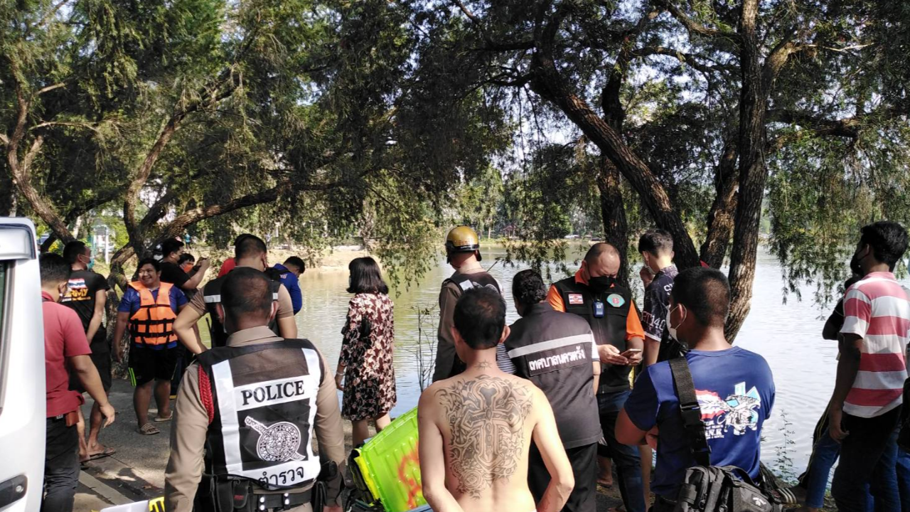 หนุ่มขี้เมา ก๊งเหล้าริมสระ เดินลงจมดับ หึ่งอาถรรพณ์ ตายมาแล้ว 10 ศพ