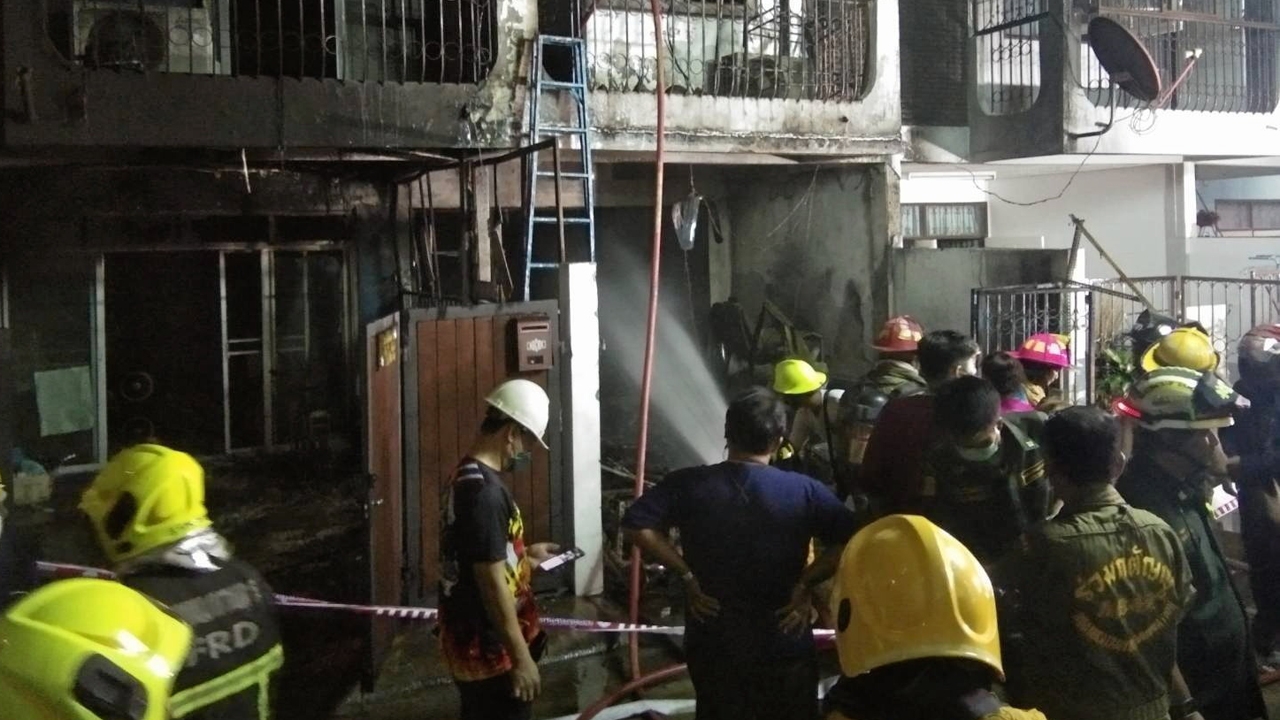 สลดไฟคลอกอาสาร่วมกตัญญู พร้อมลุง 2 ศพ ส่วนเมียสาหัส