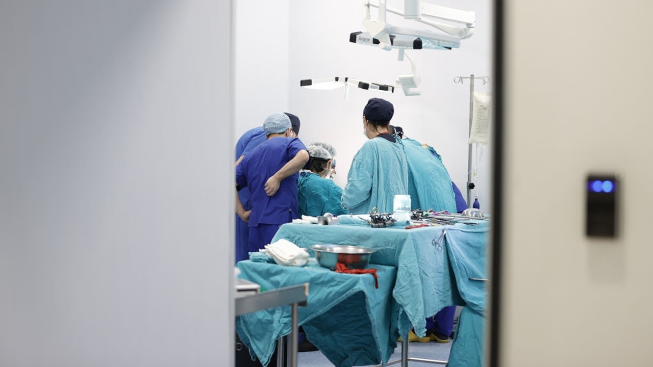 ชายสหรัฐฯ ถูกปฏิเสธปลูกถ่ายหัวใจ เหตุไม่ได้ฉีดวัคซีนต้านโควิด-19